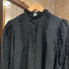 Blouse vintage frou frou noire 80S