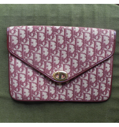  Christian Dior vintage clutch