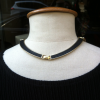 Collier vintage torque or et noir