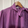 Blouse Saint-Laurent vintage soie parme lavallière