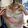 Carré Jean Desses vintage rose fleurs
