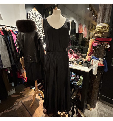 Robe mousseline de soie vintage noir plissé T34
