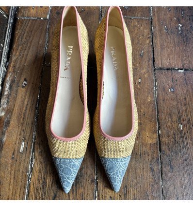 Paire d'escarpins Prada taille 37