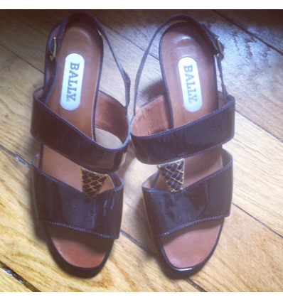Paire de sandales vintage BALLY T36,5