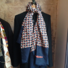 Grande echarpe Yves Saint Laurent vintage