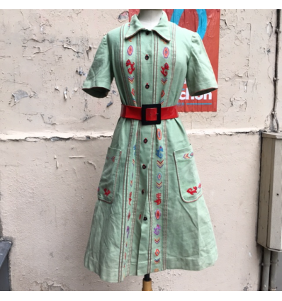 Robe Emmanuelle Khanh brodée main T38