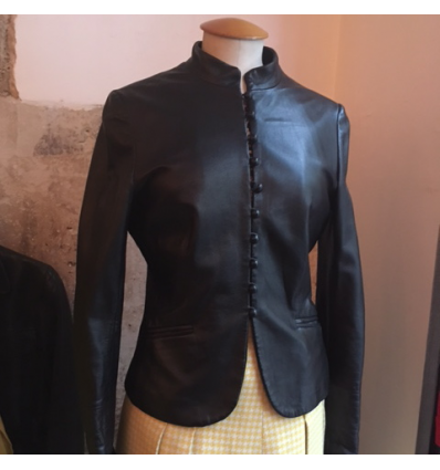 Veste Valentino cuir noire T36 ou petit 38